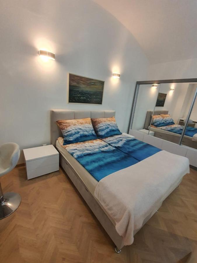 Appartamento Monar Exclusive Center Free Parking In Garage Košice Esterno foto